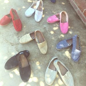 Women’s Tom’s Slip on shoes